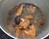 รูปขั้นตอนการทำที่ 4 ของ เส้นหมี่หุ่นน้ำปีกไก่ตุ๋น