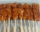 Foto langkah ke 4 dari resep Sate Merah ala Sate Ratu.