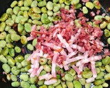Foto del paso 4 de la receta: Salteado o revuelto michirones