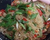 Foto langkah ke 4 dari resep Soun Goreng Kulit Melinjo.