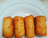 Hình bước làm 3 của món Chả giò làm từ bánh mì sandwich