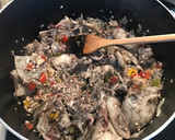 Foto del paso 5 de la receta: Arroz meloso con chipirones en su tinta