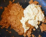 A picture of step 3 of Aata Suji and Mawa Halwa.