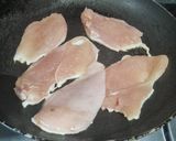 Foto del paso 2 de la receta: JAMONCITOS DE POLLO NAPOLITANO ❤️
