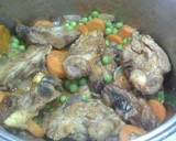 Foto del paso 3 de la receta: Cuello de cordero con verduras en salsa