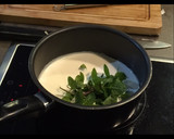 Foto del paso 7 de la receta: Brocheta de frutas con cremoso de menta