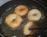 Foto langkah ke 4 dari resep Donat tanpa kentang || No ribet || Renyah.