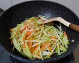 Foto langkah ke 3 dari resep Tumis Labu Siam.