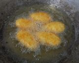 Foto langkah ke 8 dari resep Kroket Kentang Kokoh Anti Ambyar.