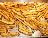 Foto del paso 3 de la receta: PAPAS HORNEADAS CON YERBAS FRESCAS. JON STYLE