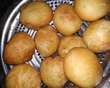 Foto langkah ke 5 dari resep Donat Maizena ekonomis.