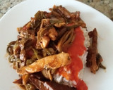 Foto del paso 5 de la receta: Verduras salteadas en salsa con pechuga de pollo