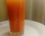 A picture of step 6 of Carrot and pineapple juice.