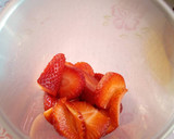 Foto del paso 1 de la receta: Smoothie de fresas