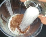 A picture of step 2 of Chikoo choco latte.