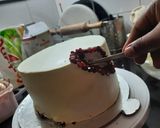 A picture of step 7 of Chocolate Geode Cake with Pomegranate Seeds.