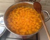 Sárgabarackkrémleves vanília pudinggal 🍑 recept fázis 2 fotója