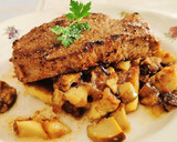Foto del paso 6 de la receta: Solomillo de Ternera con Ceps, Mousse de Pato y Cebolla caramelizada