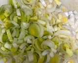 Foto del paso 1 de la receta: 505. Lasaña de gambones cocidos y salmón (principal pasta)