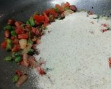A picture of step 5 of Rava Upma.