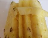 A picture of step 2 of My Caramel & Rum flavoured pineapple Dessert 😘.