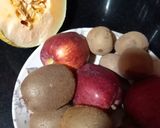 A picture of step 1 of Creamy fruit chaat.
