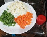 A picture of step 2 of Vegetables Soup.