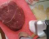 Foto langkah ke 1 dari resep Steak wagyu with potato wedges and barbeque sous.