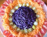 Foto del paso 2 de la receta: Ensalada otoñal de lombarda y zanahorias