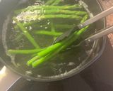 A picture of step 2 of Asparagus & Parma Ham.