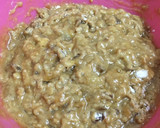 Foto langkah ke 3 dari resep Muffin banana simple dan enak Tintin Rayner.