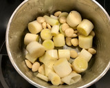 Foto del paso 2 de la receta: Vichyssoise de puerro y almendras en mambo Cecotec