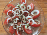 Ensalada de tomate y cebolla