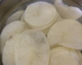 A picture of step 6 of Mix fritters platterMirch bada, paneer sandwich and potato fritters.