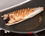 Hình bước làm 1 của món Cá Mackerel Chiên Nước Mắm Tỏi Ớt