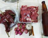 Foto langkah ke 1 dari resep Daging Masak Habang (Merah) khas Banjar / Kalimantan.