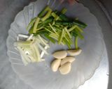 Hình bước làm 1 của món Rau muống xào giá, tỏi