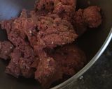 A picture of step 2 of Meatloaf burgers.