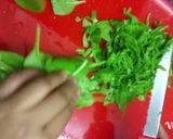 A picture of step 2 of Saag Aloo (spinach & patato curry.