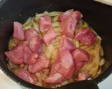 Foto del paso 3 de la receta: Magro de cerdo con champiñones y jamón
