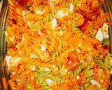 Foto del paso 4 de la receta: Ensalada de pastas, atún y lo que había