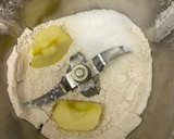 Foto del paso 1 de la receta: Cuadraditos de papaya con masa vegana sin lácteos