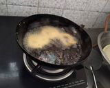 A picture of step 3 of Rice murukku.