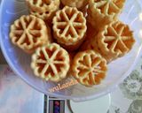 Foto langkah ke 4 dari resep Kembang Goyang.