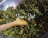 A picture of step 1 of Drumstick Leaves Podi/Munagaku Podi.