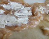 Foto del paso 2 de la receta: Supremas de pollo rellenas con queso crema philadelphia y jamón
