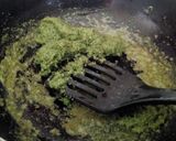 A picture of step 3 of Tricolor paratha.