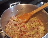 Foto del paso 3 de la receta: Empanadas "Pirok" con carne de cerdo, cebollas y repollo..🇦🇷😋