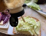 A picture of step 1 of Mayonnaise lettuce carrots sandwich.