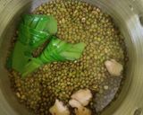 Foto langkah ke 1 dari resep Es Bubur Kacang Hijau dan Cincau.